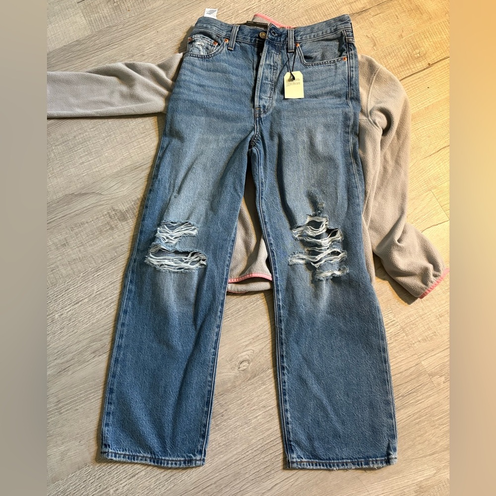 NWT Levi’s